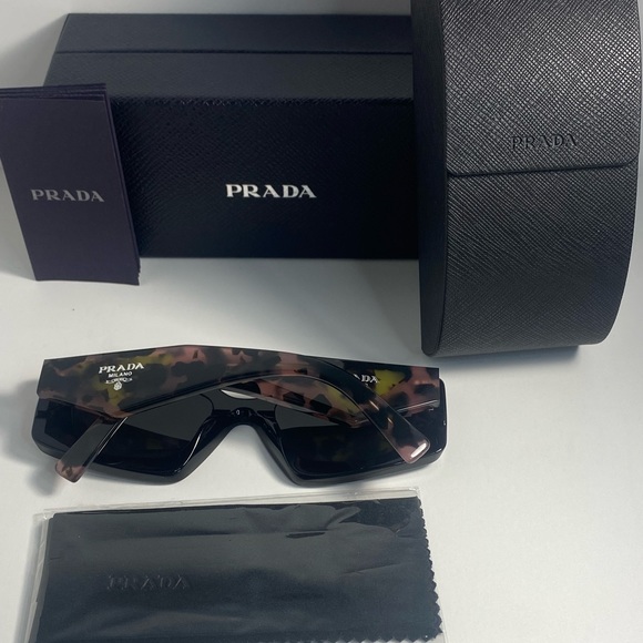 New - PRADA EYEWEAR PR 15YS SUNGLASSES
BLACK & PINK - Picture 13 of 16